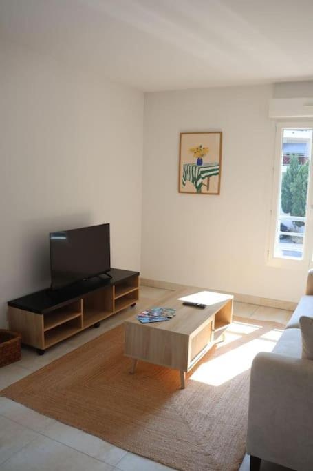 Suberbe Appartement Climatise Avec Terrasse Сен-Рафаэль Экстерьер фото